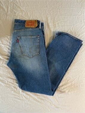 Levi’s 550 Vintage Relaxed Fit Light Wash Jeans 31x30